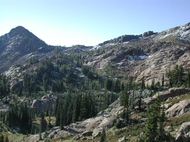 Looking Back Towards Ingalls Pass (74734 bytes)