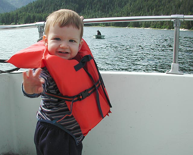 Connor Waves as His Ship Comes In (62800 bytes)