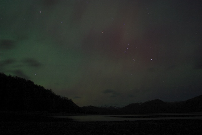 Northern Lights and Orion I (46628 bytes)