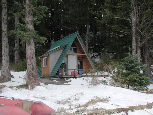 Piper Island Cabin (69384 bytes)