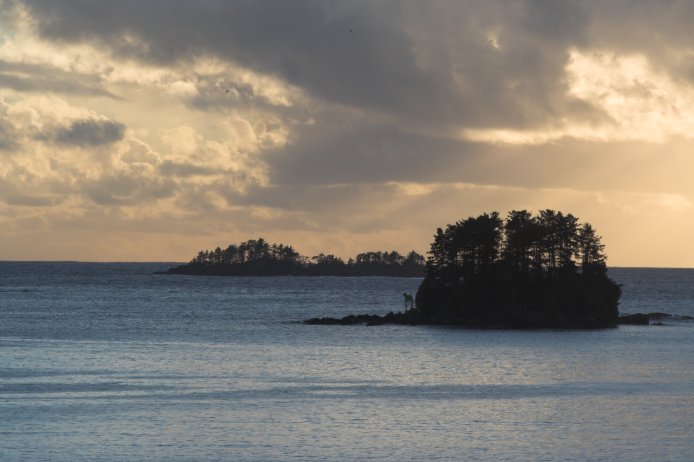 Evening Light over Sitka Sound (51721 bytes)