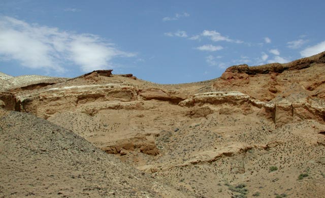 Rock Formation (73325 bytes)